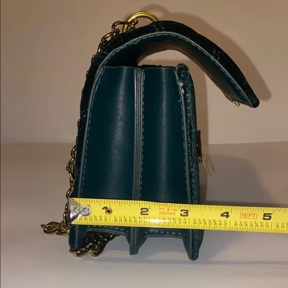 Green Velvet Bag - Picture 9 of 9